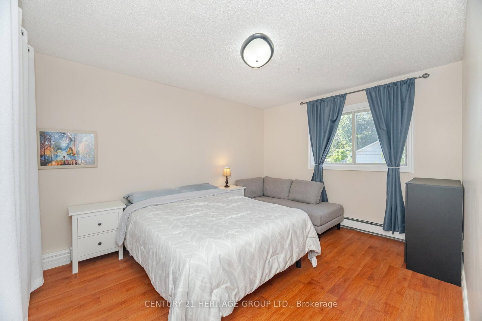Listing Image 16