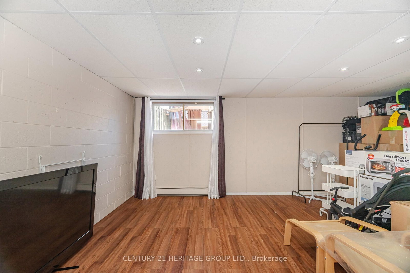 Listing Image 23
