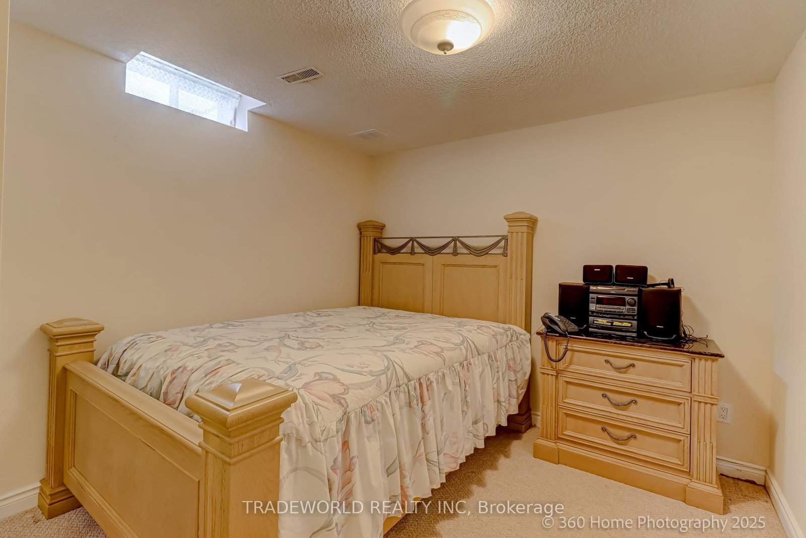 Detached House sold at 80 Eyer Drive, Markham, Ontario, L6C 1S3 - Cachet - MLS: N12374491