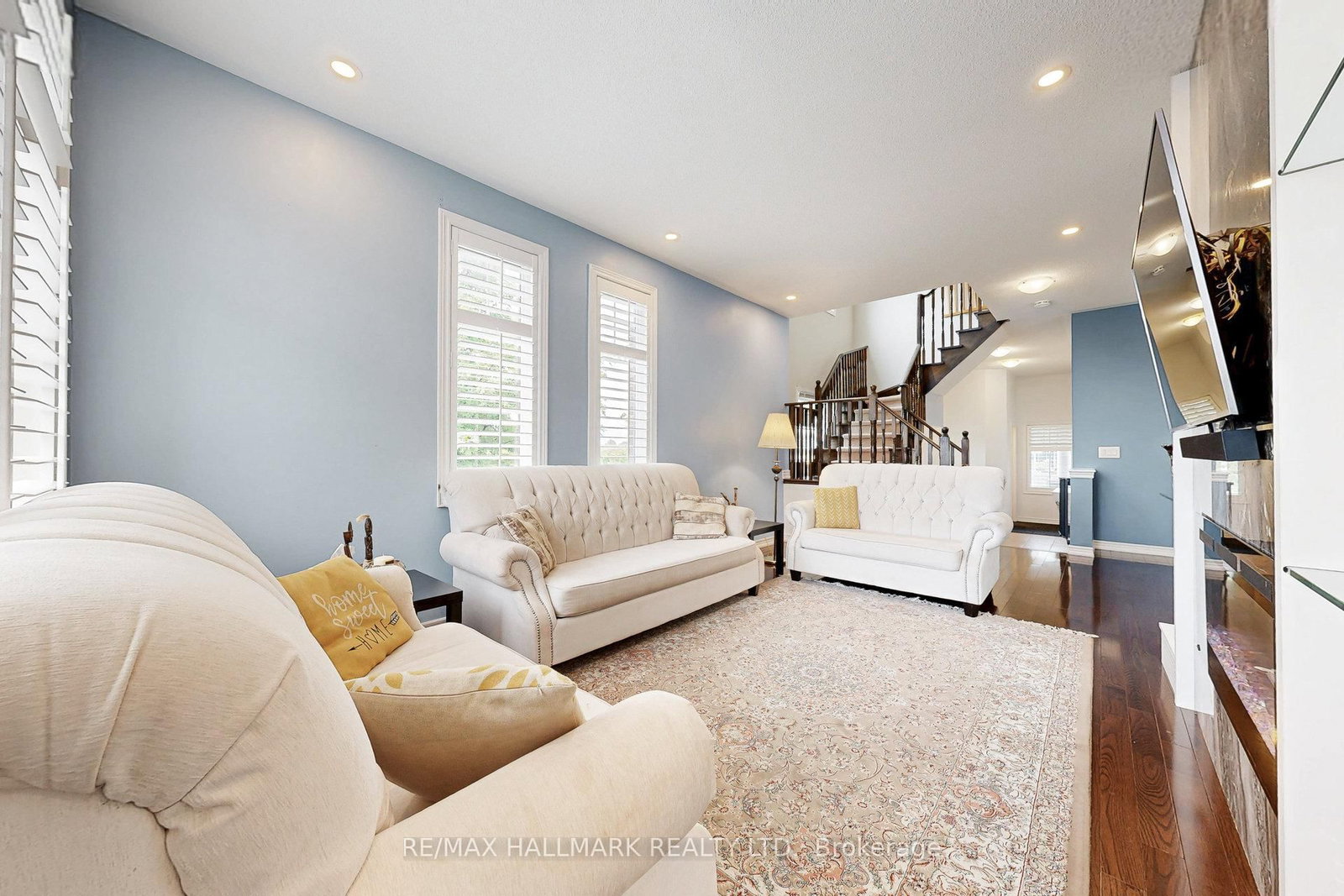 Listing Image 10