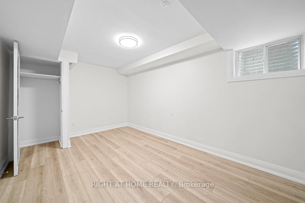 Listing Image 38