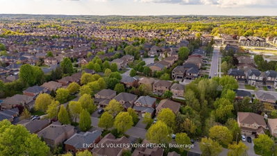 24 Timber Valley Avenue — photo 4