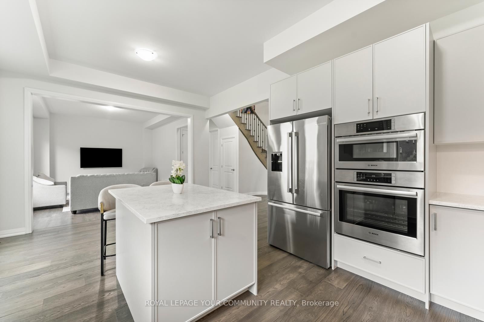 Listing Image 16