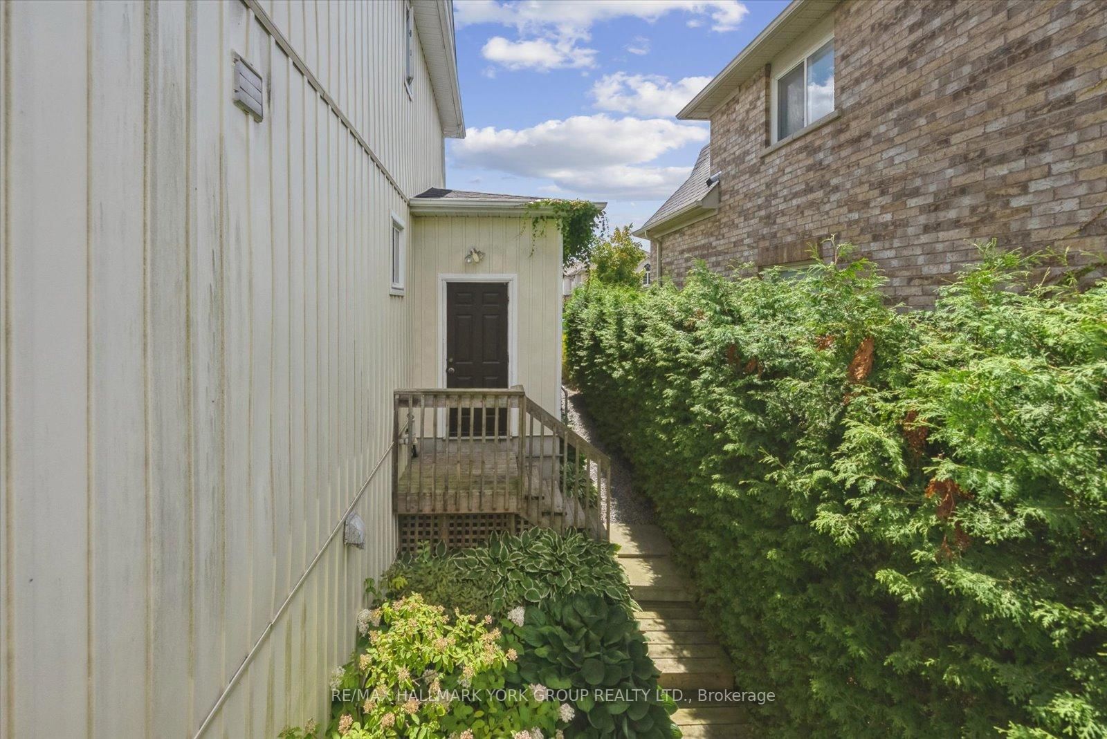 Listing Image 42
