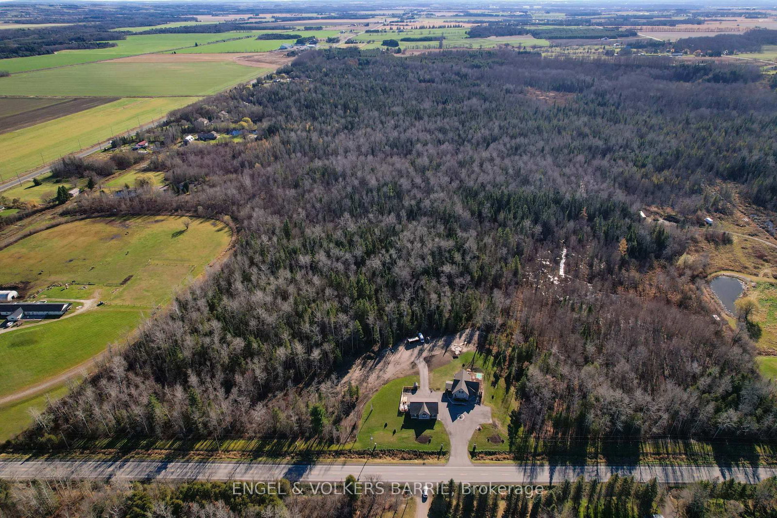 Detached House sold at 6605 County Road 21, Essa, Ontario, L9R 1V2 - Rural Essa - MLS: N12374852