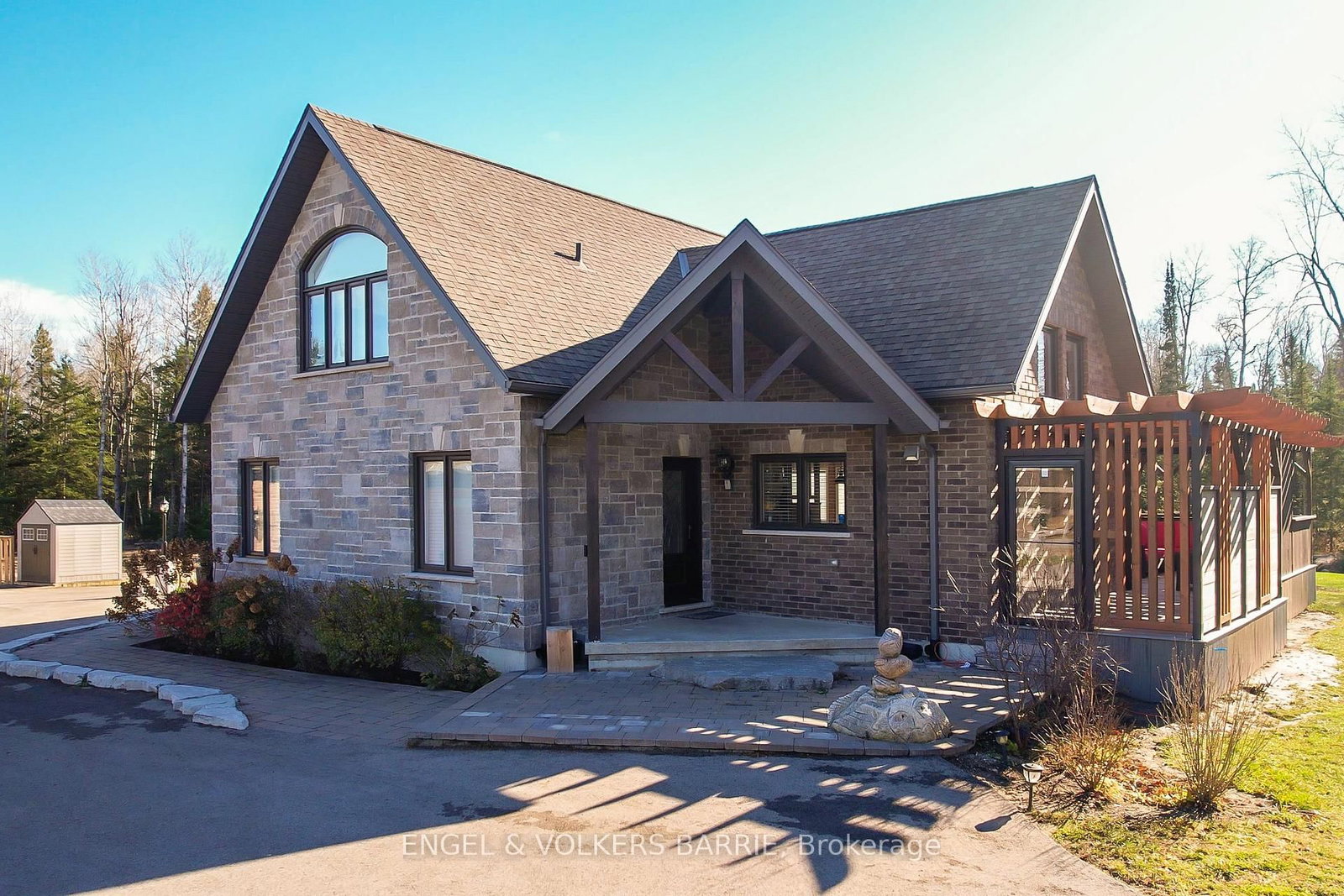 Detached House sold at 6605 County Road 21, Essa, Ontario, L9R 1V2 - Rural Essa - MLS: N12374852