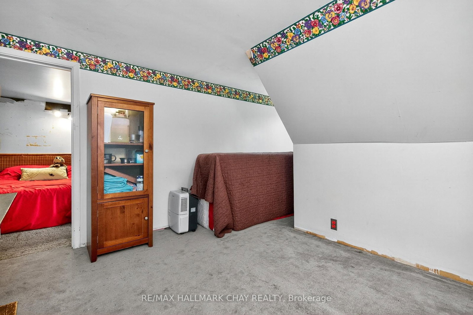 Listing Image 23