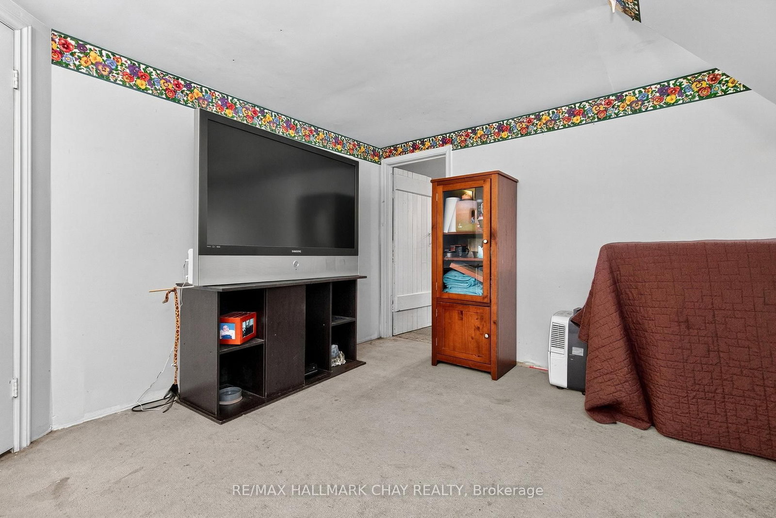 Listing Image 24