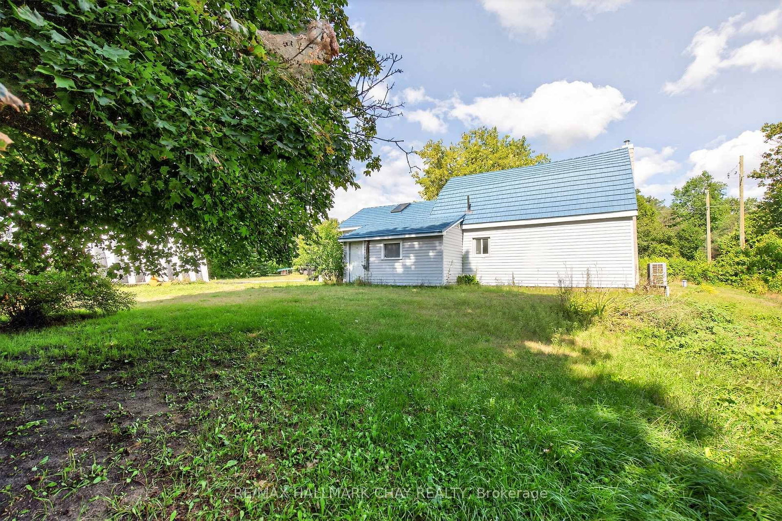 Listing Image 44