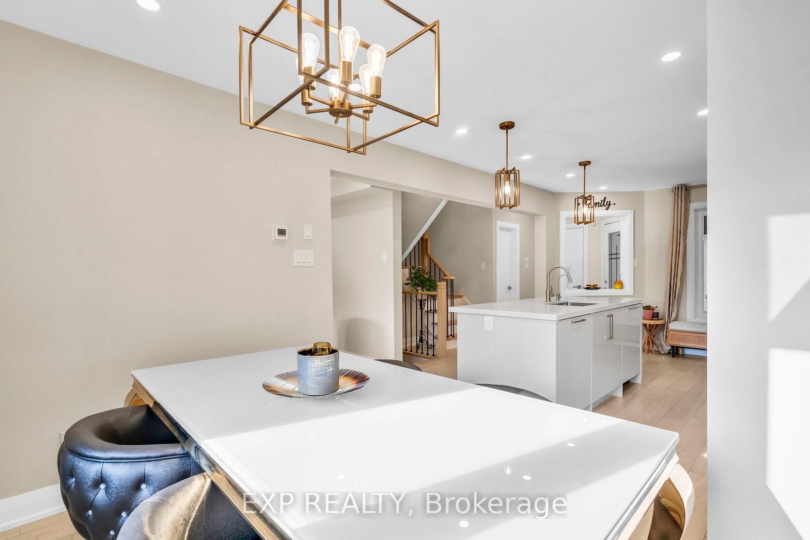 Detached House sold at 66 Whitefaulds Road, Vaughan, Ontario, L6A 2K4 - Maple - MLS: N12377530