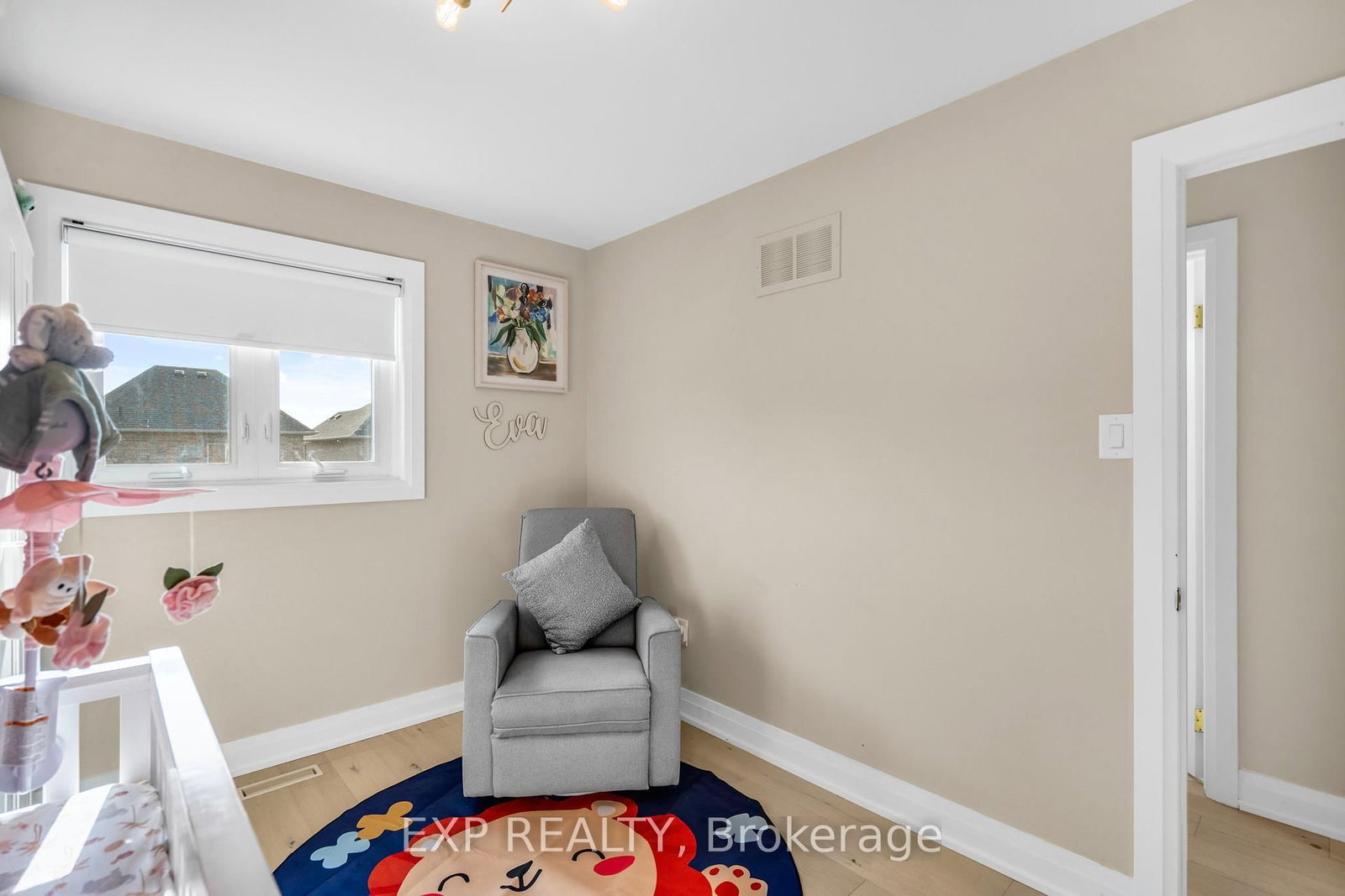 Detached House sold at 66 Whitefaulds Road, Vaughan, Ontario, L6A 2K4 - Maple - MLS: N12377530