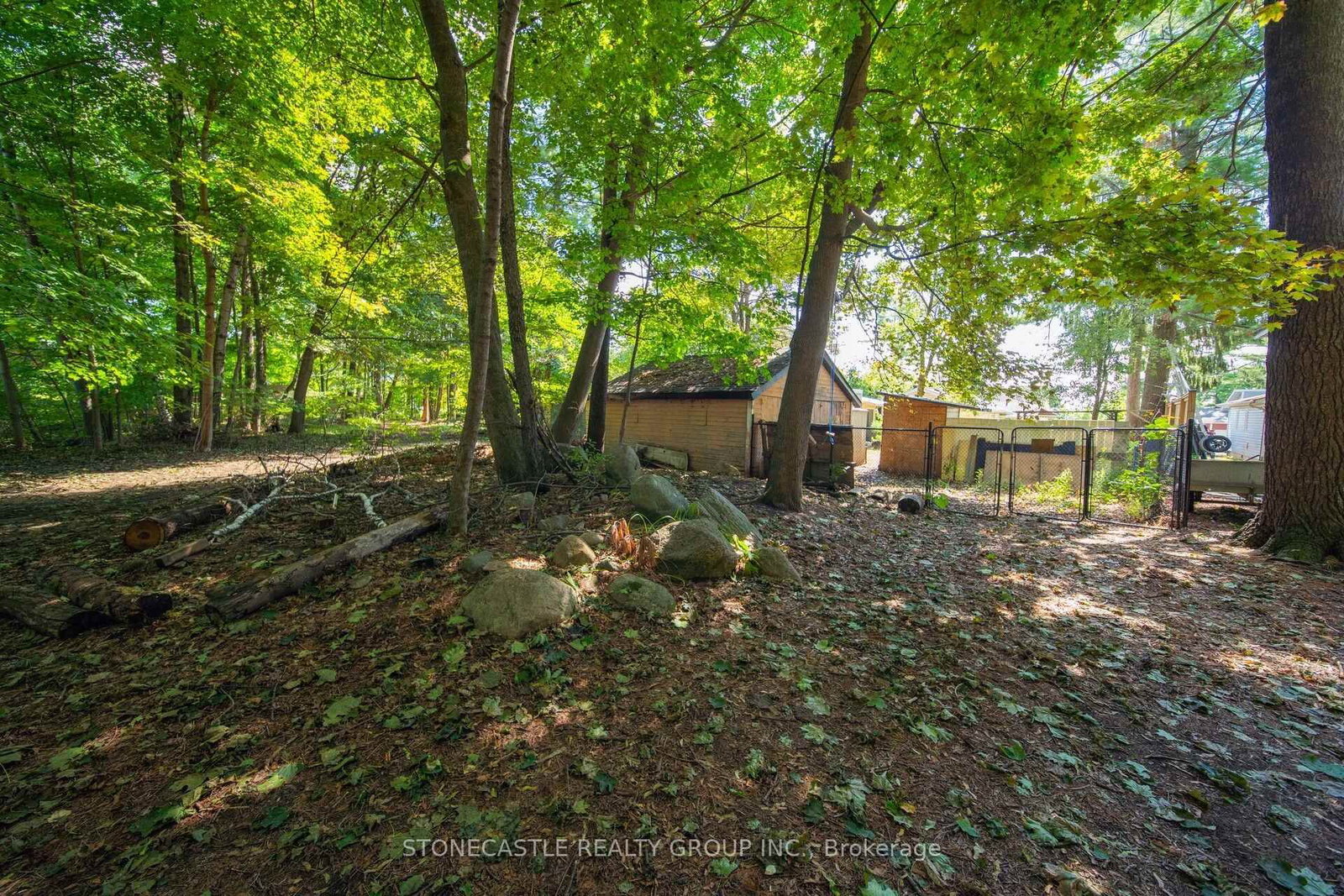 Listing Image 19