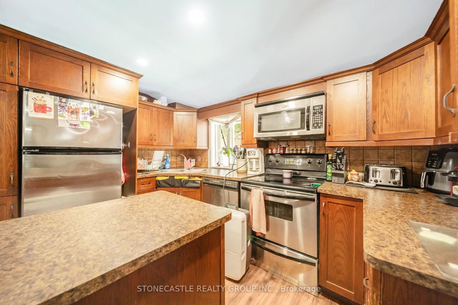 Listing Image 22