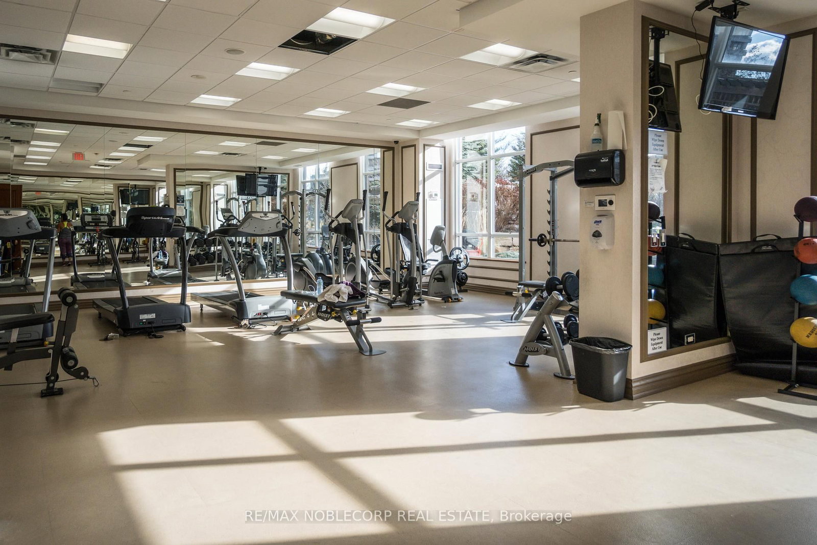 Condo sold at 1515-9245 Jane Street, Vaughan, Ontario, L6A 0J9 - Maple - MLS: N12377986