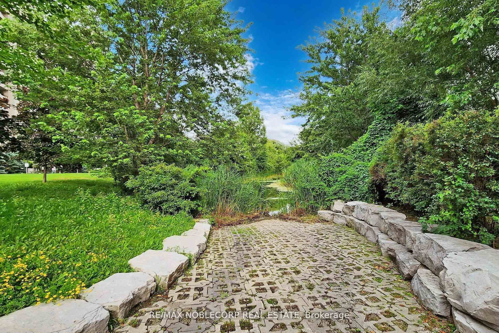 Condo sold at 1515-9245 Jane Street, Vaughan, Ontario, L6A 0J9 - Maple - MLS: N12377986