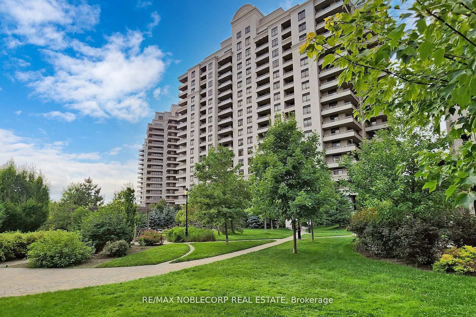 Condo sold at 1515-9245 Jane Street, Vaughan, Ontario, L6A 0J9 - Maple - MLS: N12377986