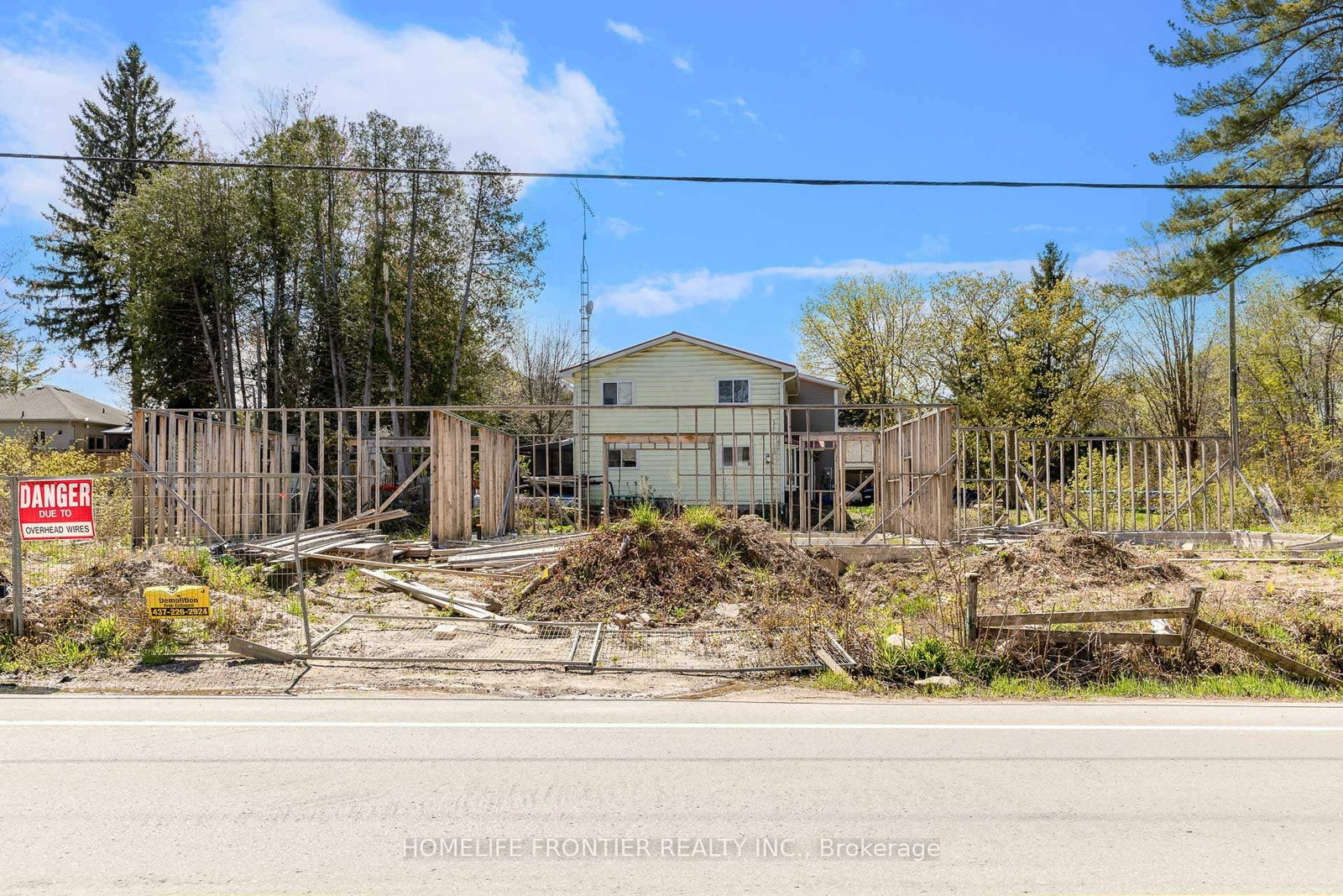 Listing Image 3