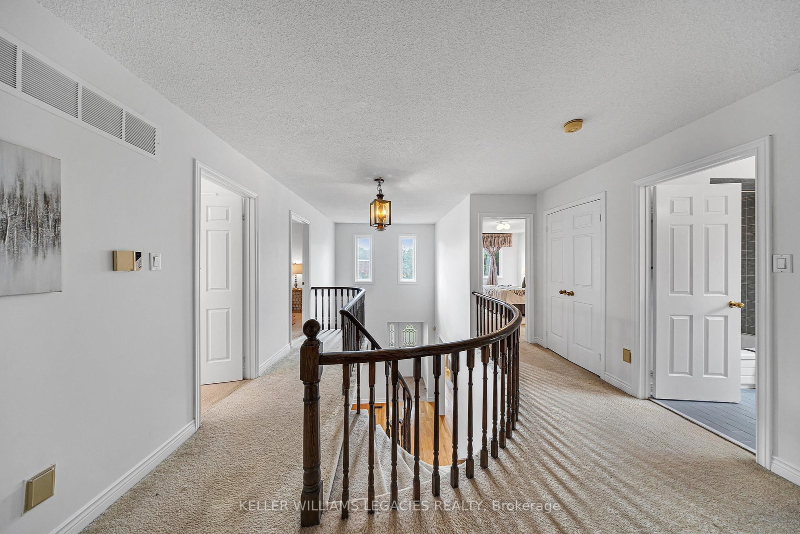 Detached House sold at 50 Summerdale Drive, Markham, Ontario, L3T 6W5 - Thornlea - MLS: N12379906