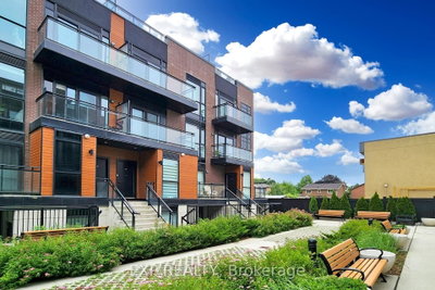 Townhouse leased at 101-5299 Highway 7 Street, Vaughan, Ontario, L4L 1T4 - Vaughan Grove - MLS: N12383738