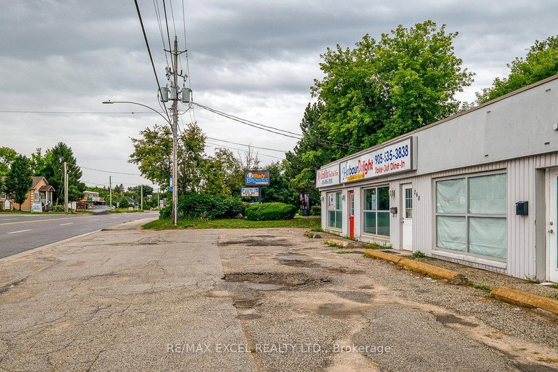 268 The Queensway South Rd, Georgina, L4P 2B3 | Image 3
