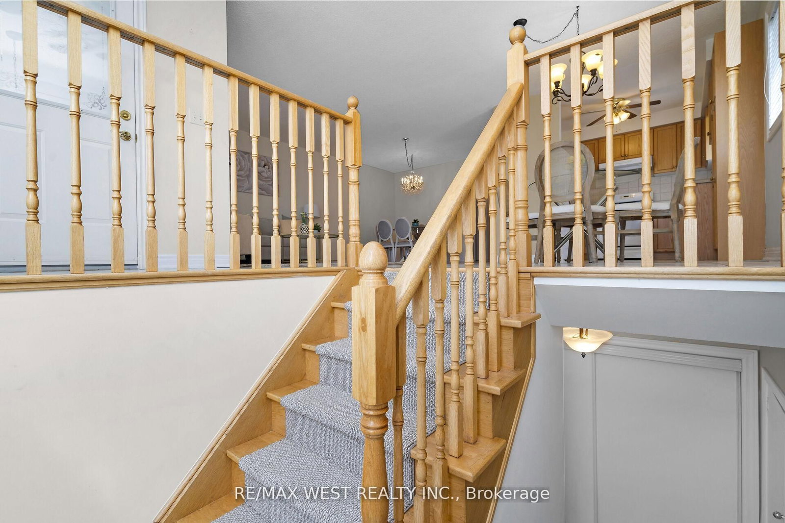Detached House sold at 362 Avro Road, Vaughan, Ontario, L6A 3R4 - Maple - MLS: N12393553