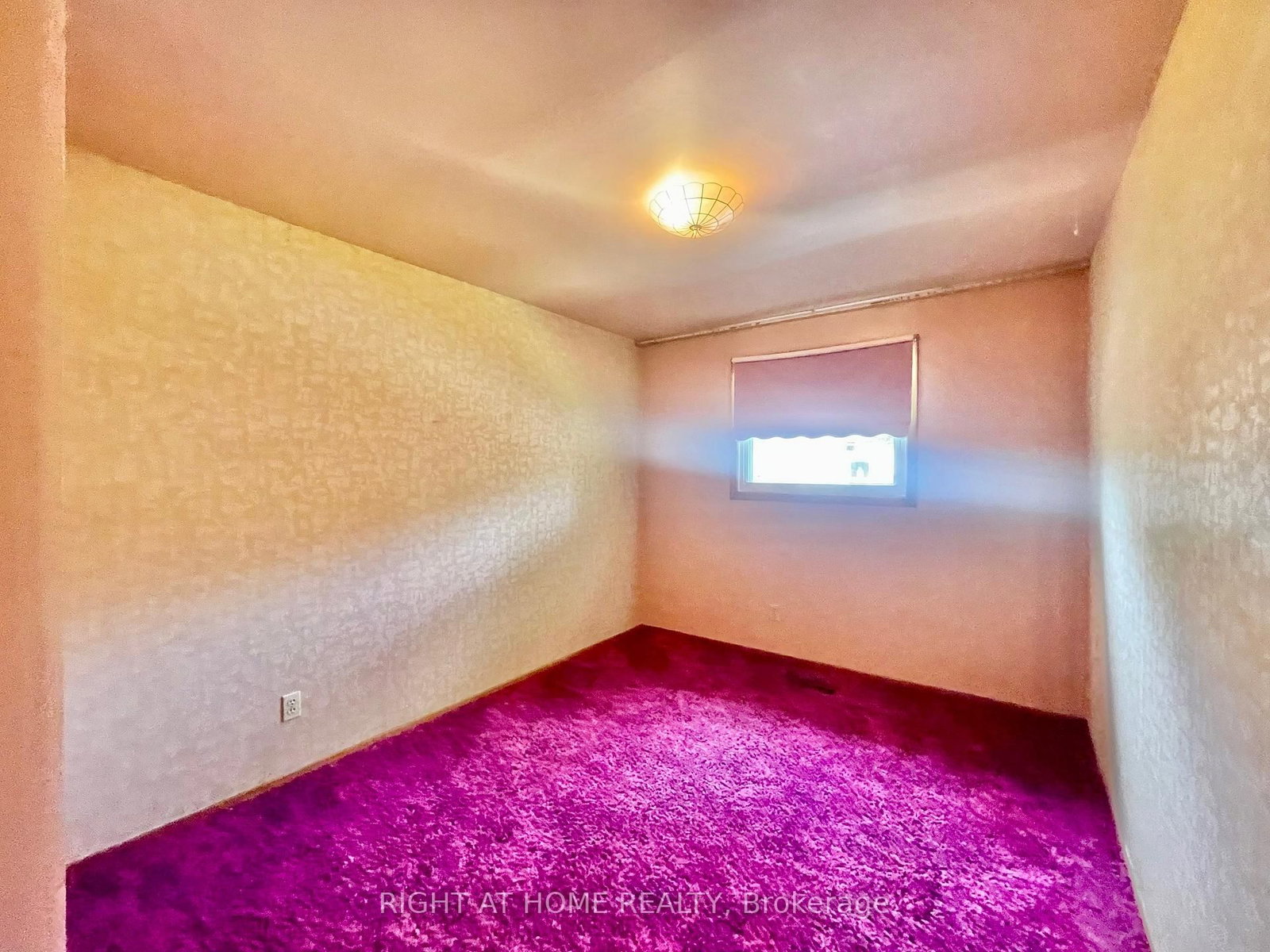 Detached House for sale at 23 Pomander Road, Markham, Ontario, L3R 1X5 - Unionville - MLS: N12394221