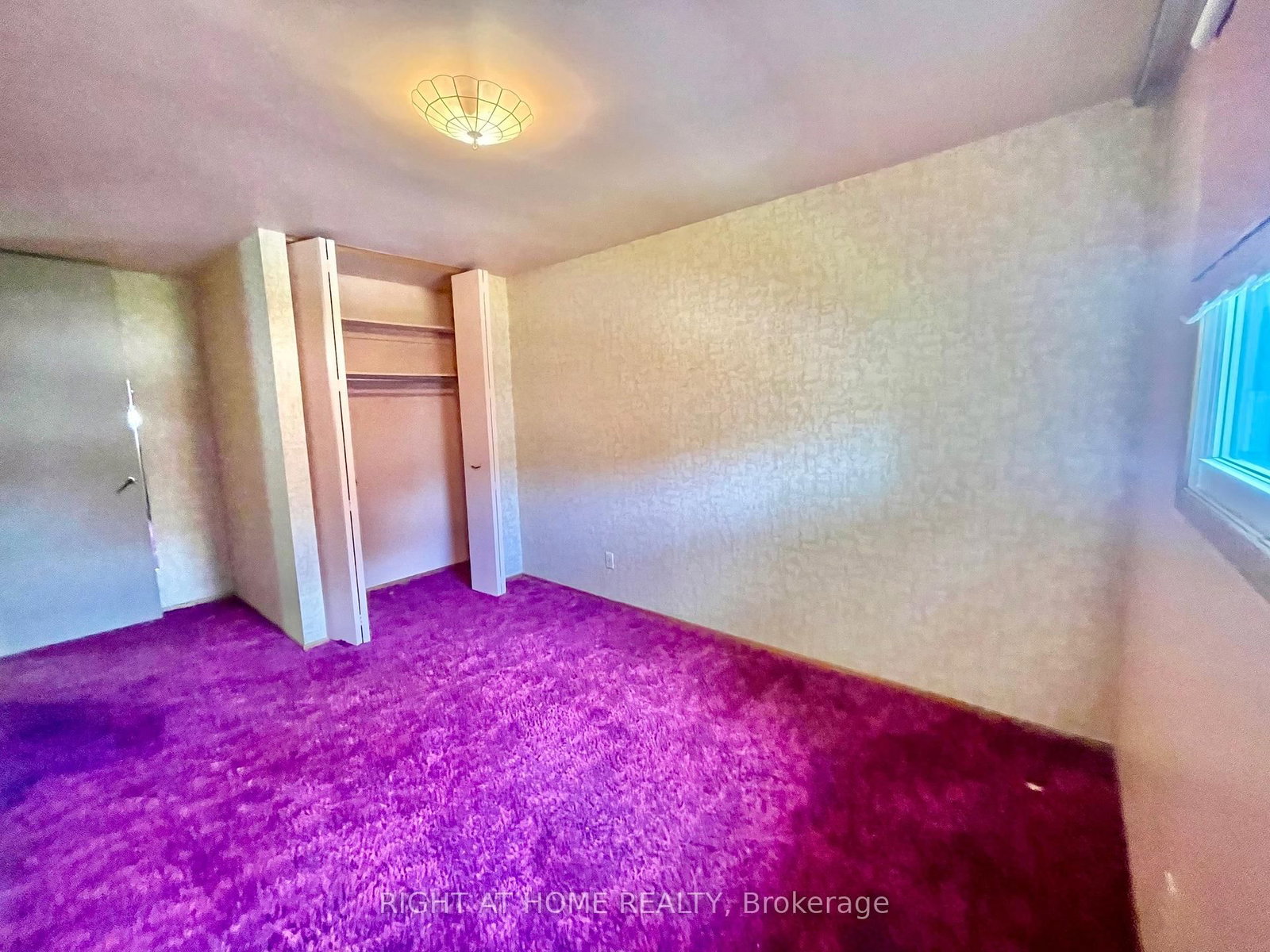 Detached House for sale at 23 Pomander Road, Markham, Ontario, L3R 1X5 - Unionville - MLS: N12394221