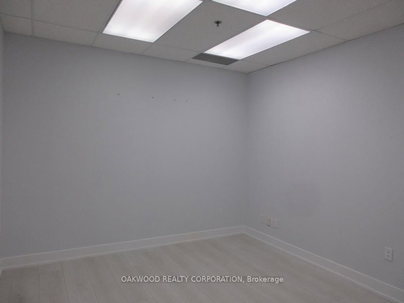 TB 300 - 8000 Jane St, Vaughan, L4K 5B8 | Image 3