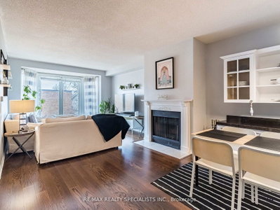 Unit 306 — 21 George Street — photo 2