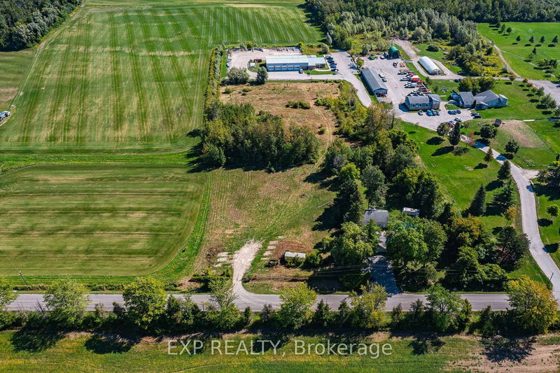 26839 Civic Centre Rd, Georgina, L4P 3E9 | Image 3