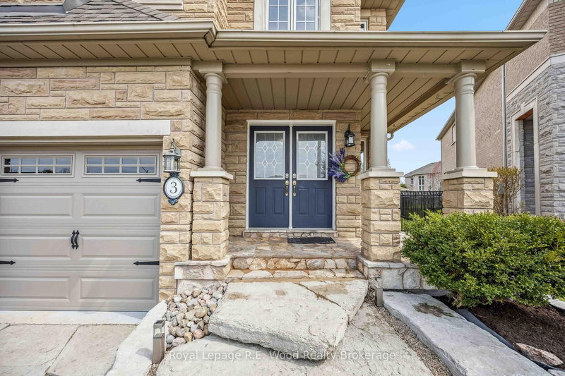 3 Lorwood Crt, Richmond Hill, L4E 3W3 | Image 2