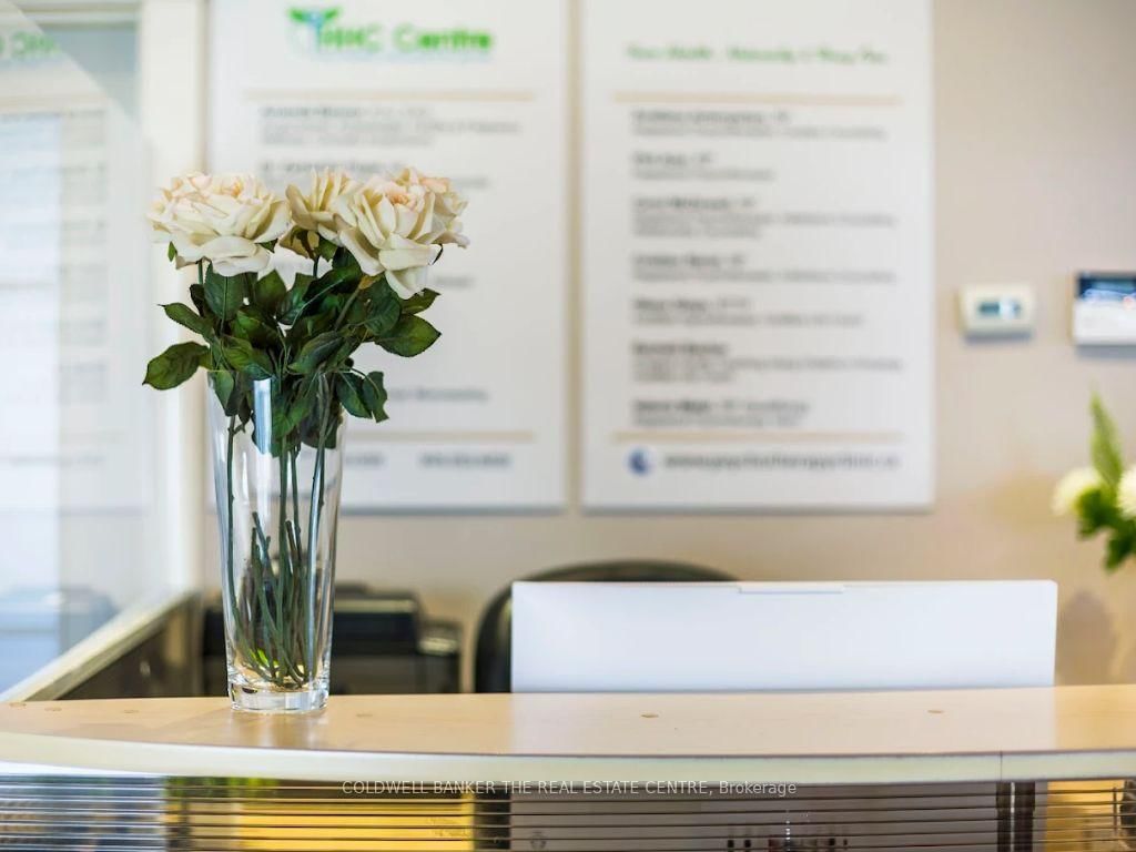 2174 Major Mackenzie Drive W, Unit Main - Rm 3 - Photo 3