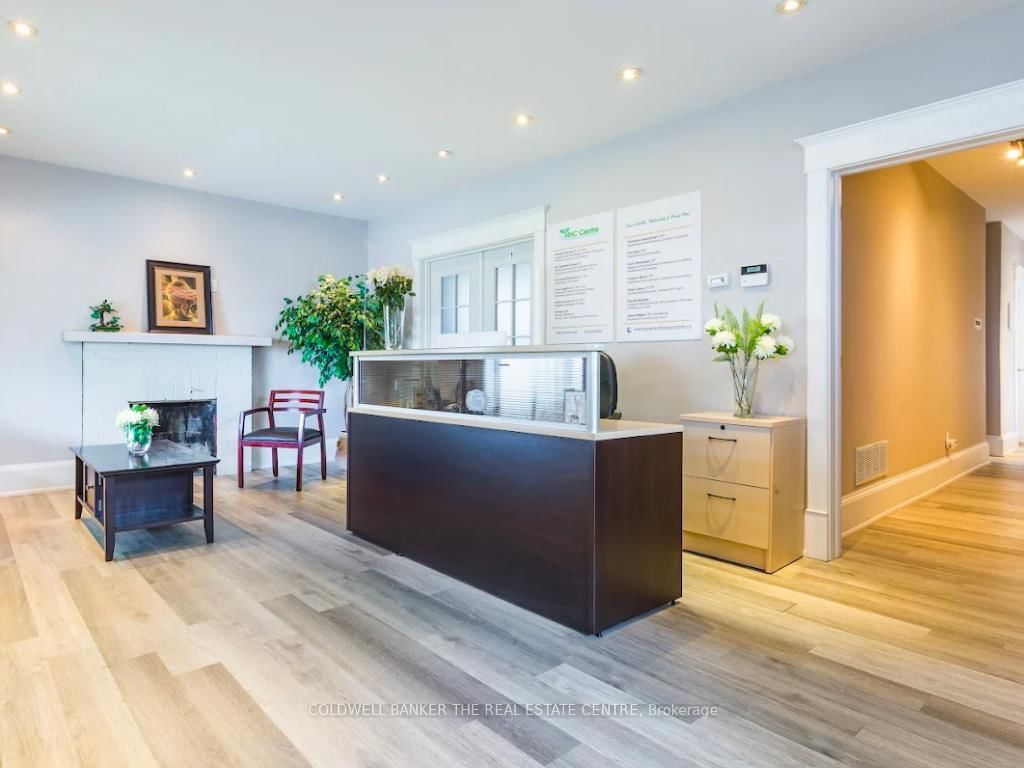 2174 Major Mackenzie Drive W, Unit Main - Rm 2 - Photo 4