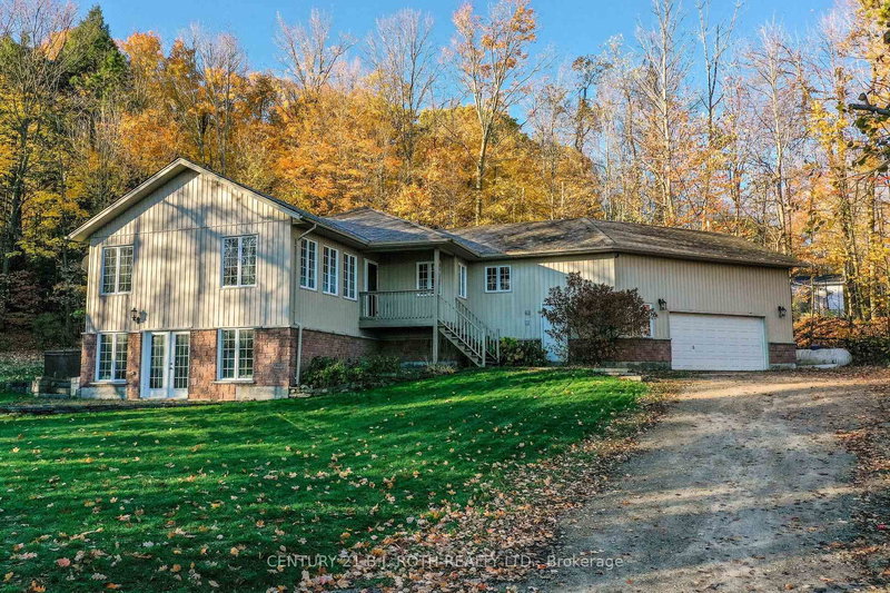 4927 25 Side Rd, Essa, L4M 4S4 | Image 2