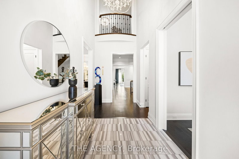 28 Chuck Ormsby Cres, King, L7B 0A8 | Image 2