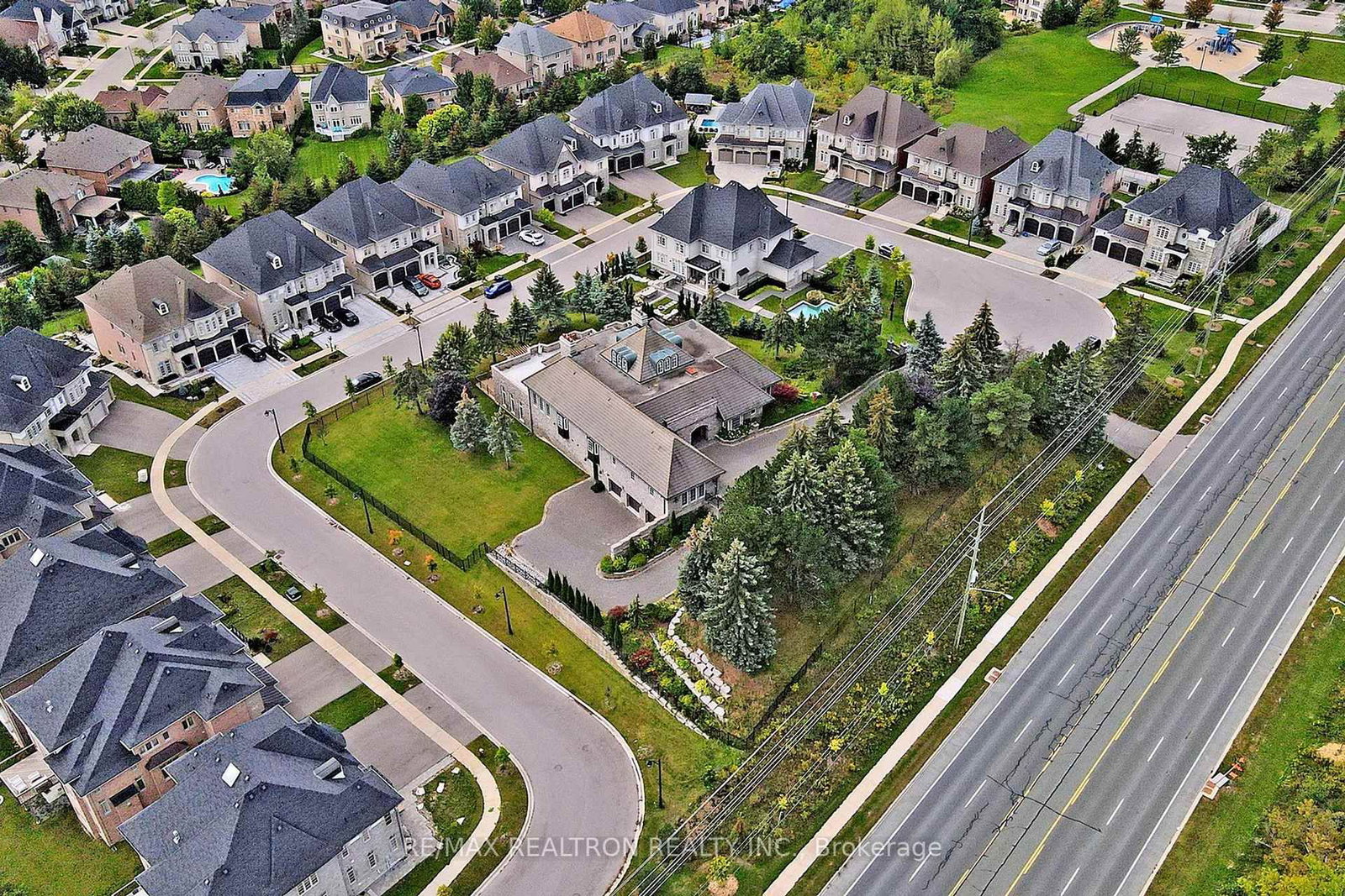 16 Finesse Court - Photo 37