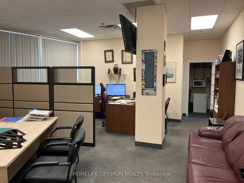 308 - 505 Highway 7 E, Markham, L3T 7T1 | Image 3