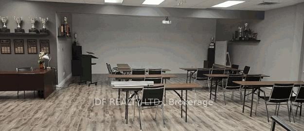 960 Edgeley Blvd photo 2