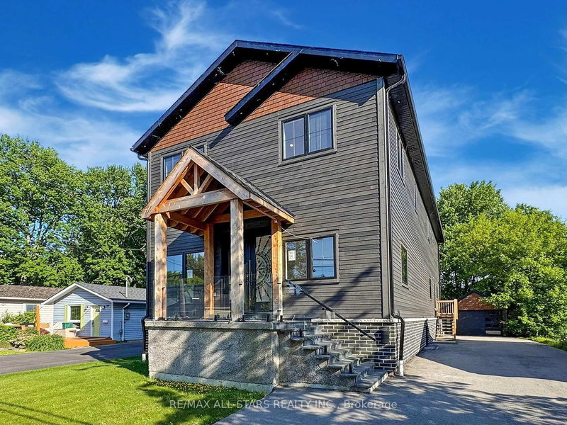 215 Bayview Ave, Georgina, L4P 2T3 | Image 2