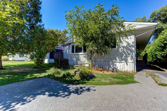 42 Shamrock Crescent