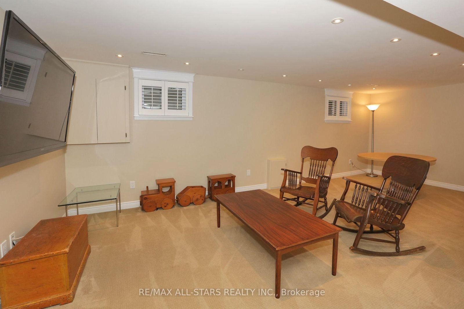 Listing Image 22