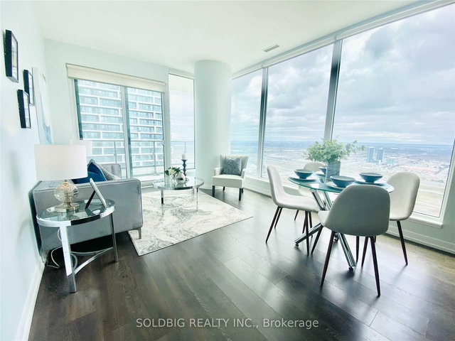 4909 - 898 Portage Parkway