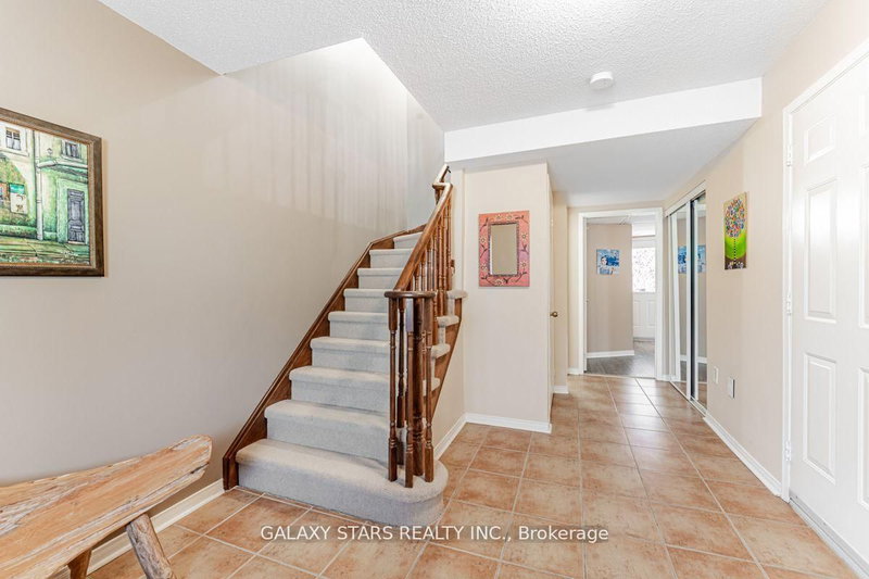 24 Post Oak Dr, Richmond Hill, L4E 4G8 | Image 3