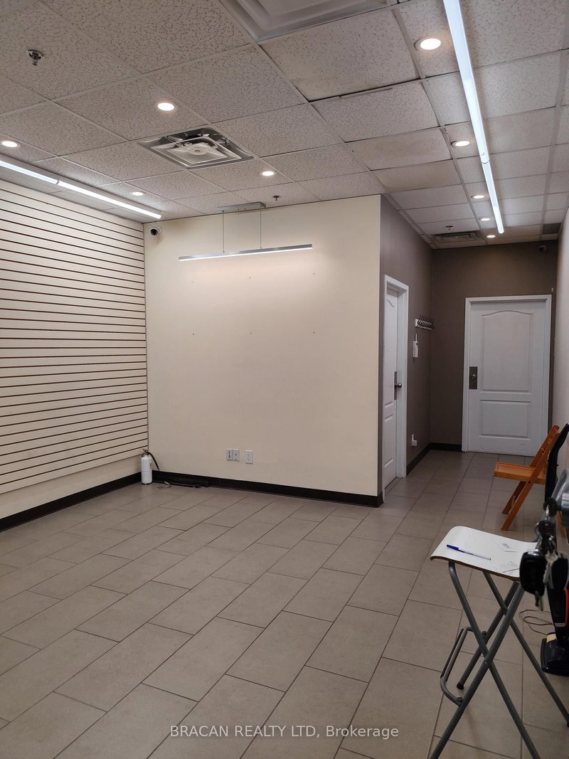 2001 - 8333 Kennedy Rd W, Markham, L3R 4P8 | Image 3