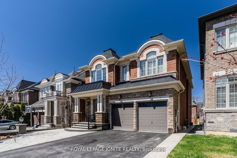 73 Kentwood Cres, Markham, L6B 0C4 | Image 2