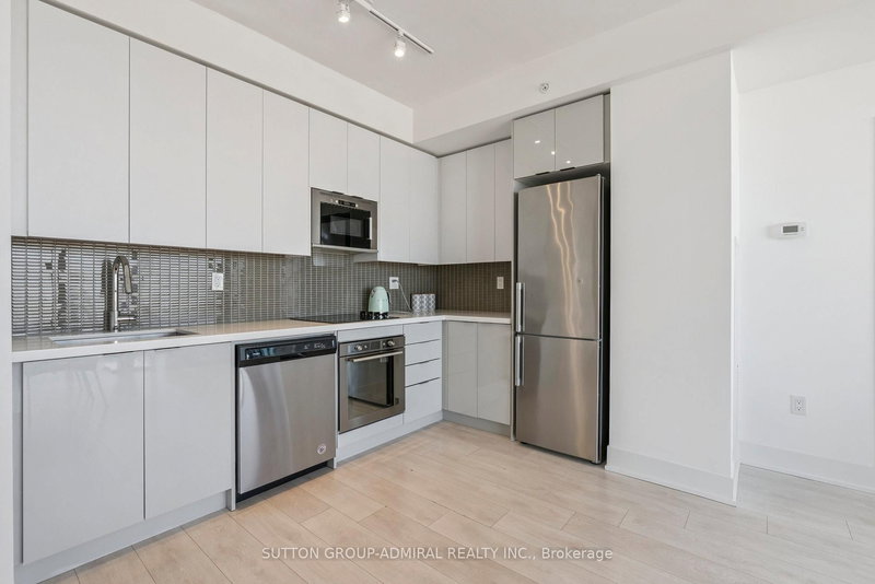 1507 - 2916 Highway 7 Rd, Vaughan, L4K 0K6 | Image 3