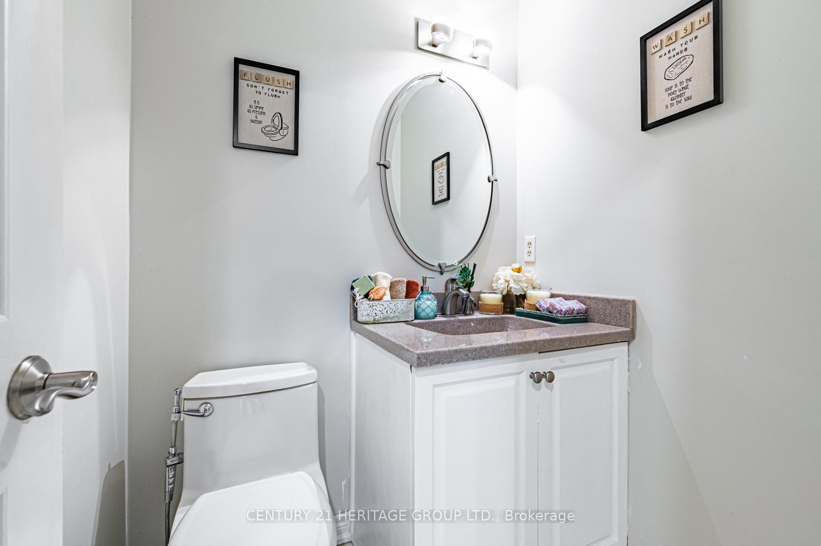 Detached House for sale at 16 Wainwright Avenue, Richmond Hill, Ontario, L4C 5R5 - North Richvale - MLS: N12424089