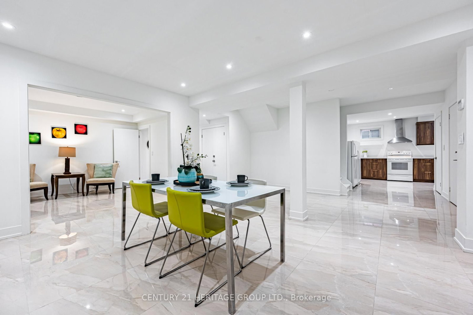 Detached House for sale at 16 Wainwright Avenue, Richmond Hill, Ontario, L4C 5R5 - North Richvale - MLS: N12424089