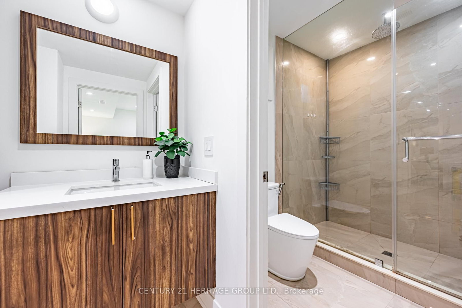 Detached House for sale at 16 Wainwright Avenue, Richmond Hill, Ontario, L4C 5R5 - North Richvale - MLS: N12424089