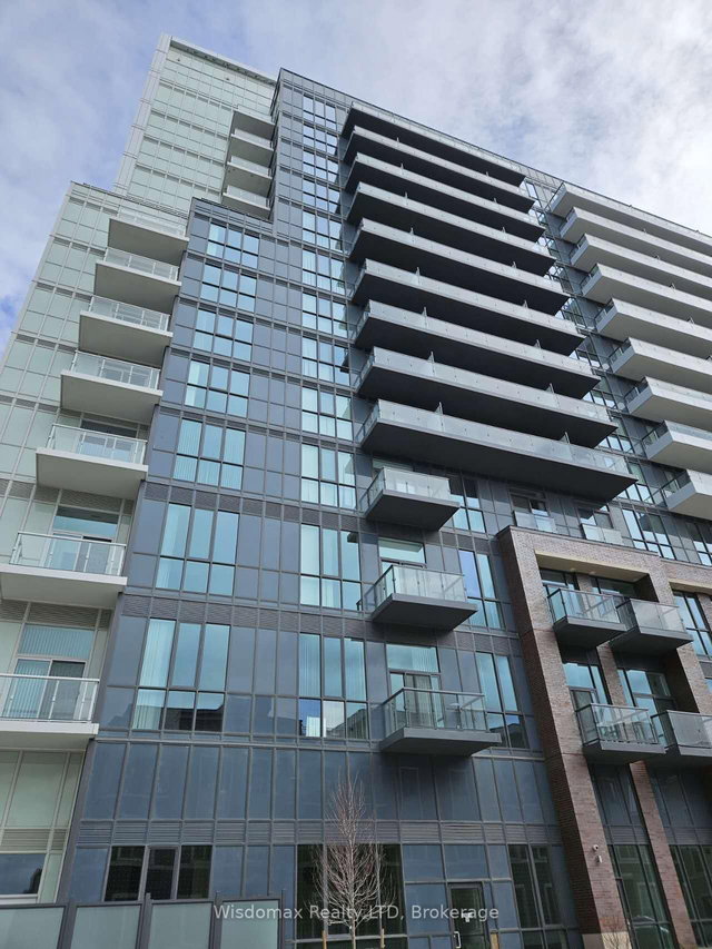 717 - 60 Honeycrisp Crescent